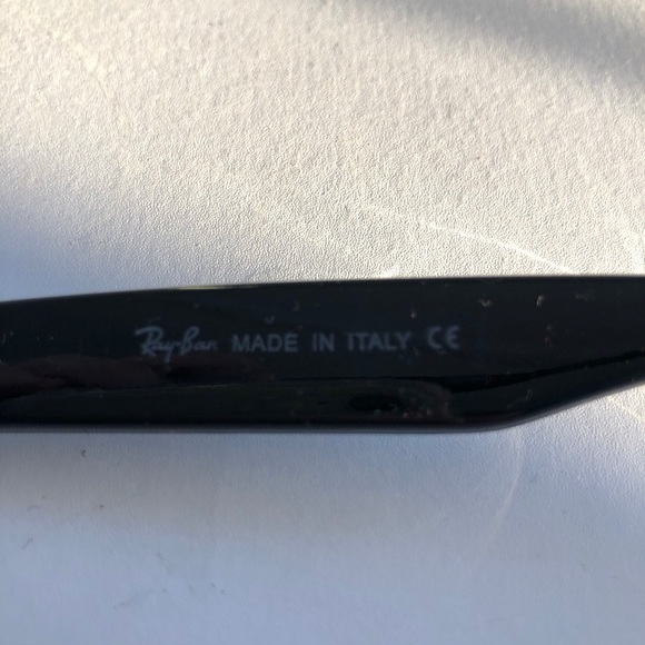 Never worn!! Ray-Ban sunglasses 🤩 - Picture 4 of 7